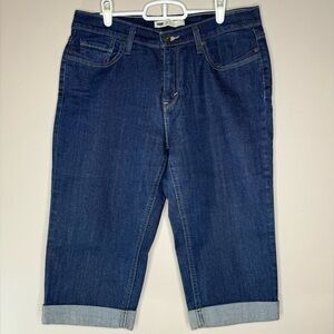 Levi’s rolled hem cropped dark wash denim jeans women’s size 10